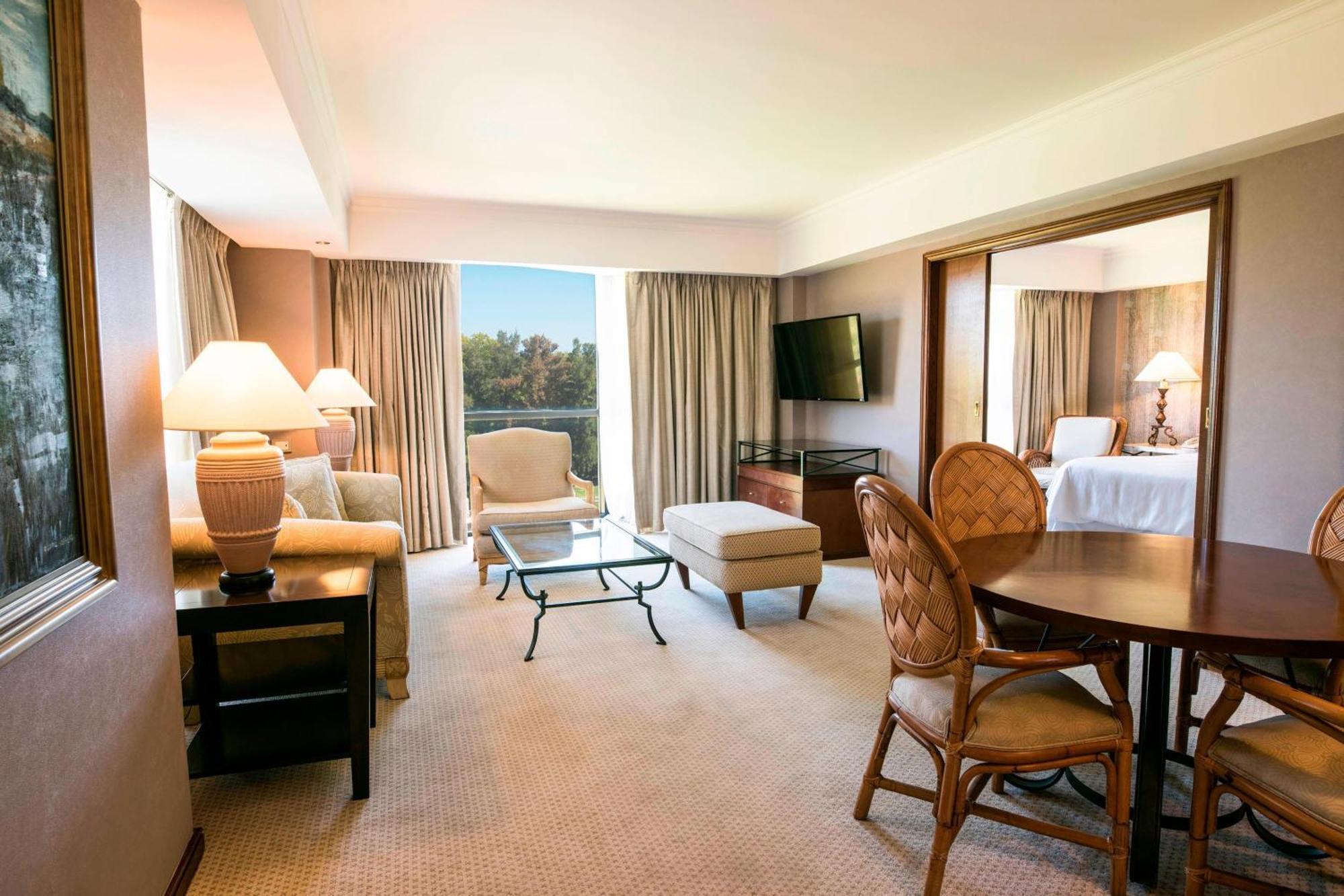 Sheraton Pilar Hotel & Convention Center Εξωτερικό φωτογραφία